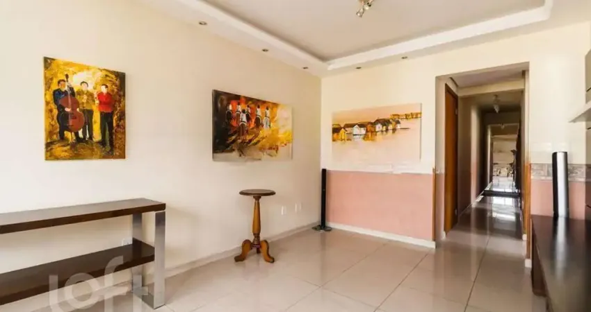 Apartamento com 3 quartos à venda na Rua Cabral, 526, Rio Branco, Porto Alegre