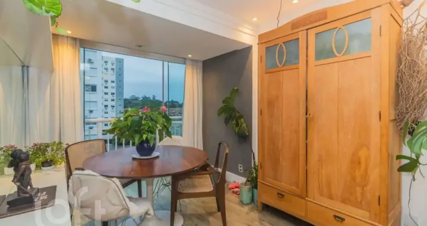 Apartamento com 3 quartos à venda na Beco Andaraí, 675, Passo da Areia, Porto Alegre