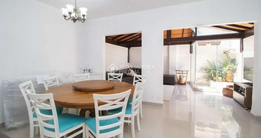 Casa em condomínio fechado com 3 quartos à venda na Rua Antônio Serafim Zampieri, 150, Demarchi, São Bernardo do Campo