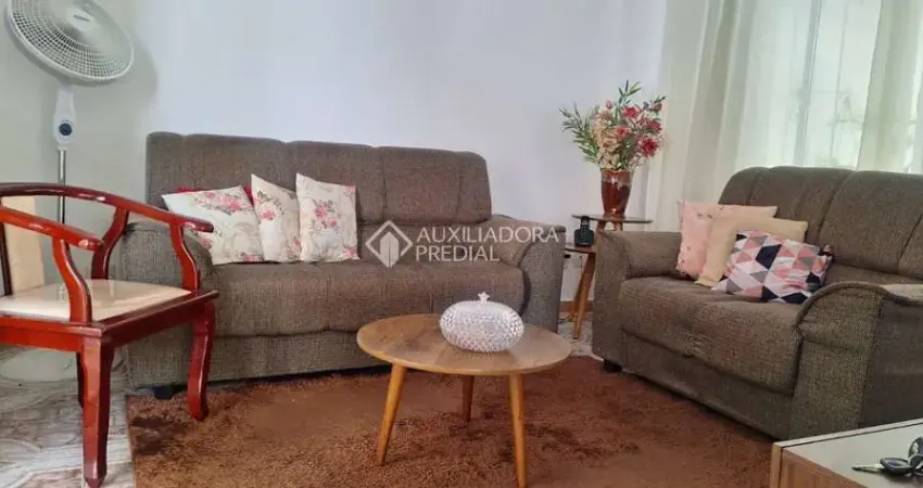 Casa com 2 quartos à venda na Rua Duvílio José Quaglia, 43, São José, São Caetano do Sul