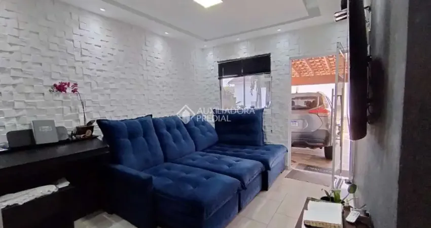 Casa em condomínio fechado com 2 quartos à venda na Avenida Jaguari, 300, Cidade Boa Vista, Suzano