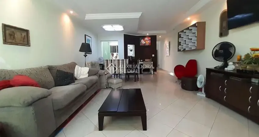 Casa com 3 quartos à venda na Rua João Mário Secol, 210, Nova Petrópolis, São Bernardo do Campo