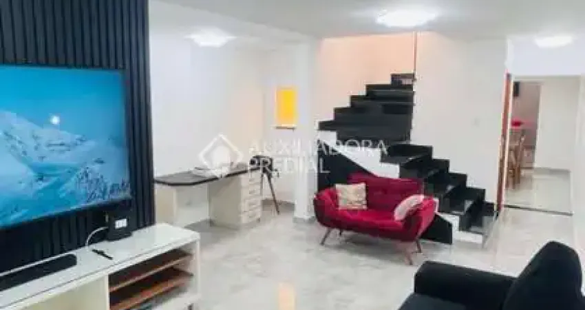 Casa com 3 quartos à venda na Rua Cidade de São Sebastião, 64, Nova Petrópolis, São Bernardo do Campo