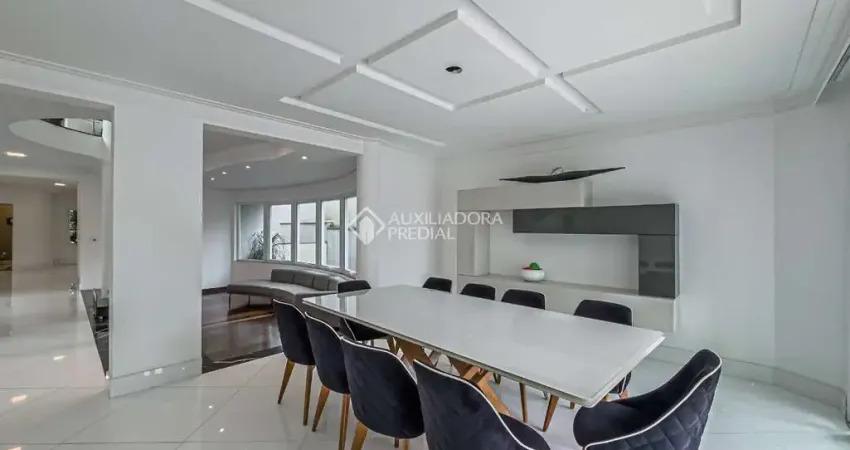 Casa em condomínio fechado com 5 quartos à venda na Avenida Omar Daibert, 1, Parque Terra Nova II, São Bernardo do Campo