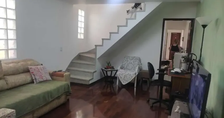 Casa com 3 quartos à venda na Rua Cristóvão Colombo, 474, Vila América, Santo André