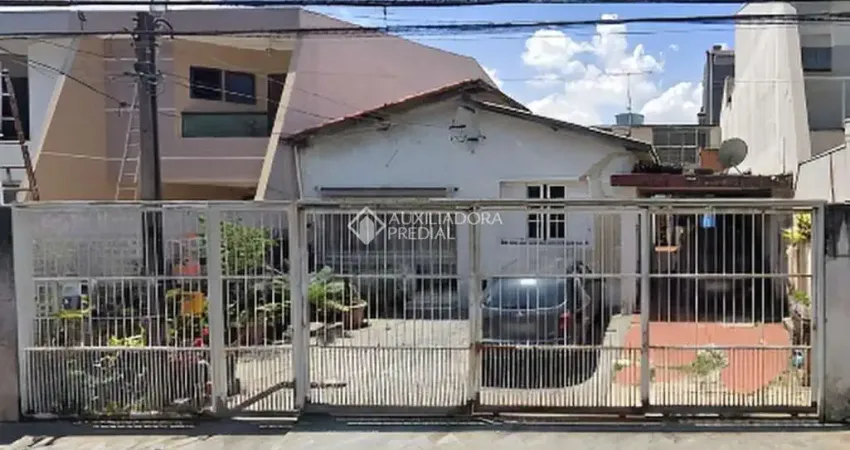 Terreno à venda na Rua Carneiro Leão, 350, Vila Scarpelli, Santo André