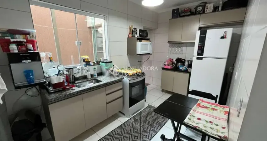 Casa com 2 quartos à venda na Rua Palermo, 9, Utinga, Santo André