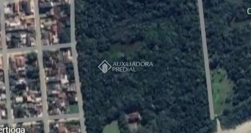 Terreno à venda na Tome De Souza, 1, Jardim Rio da Praia, Bertioga