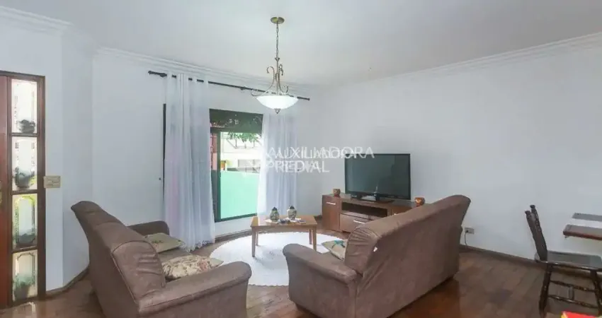 Casa com 3 quartos para alugar na Rua Adelina Salvatore Bassoli, 89, Vila Euclides, São Bernardo do Campo