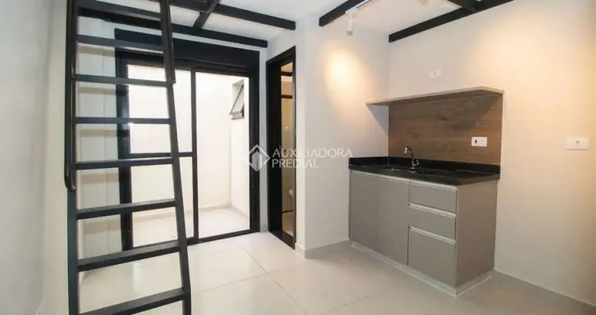 Kitnet / Stúdio para alugar na Rua Nuporanga, 68, Bangú, Santo André