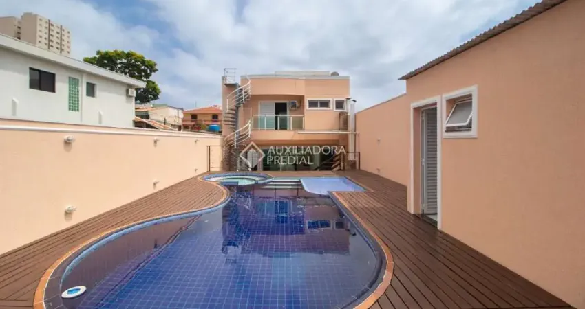 Casa com 4 quartos para alugar na Lomas Valentinas, 217, Santa Maria, São Caetano do Sul