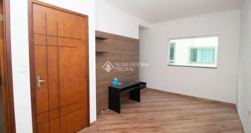 Casa em condomínio fechado com 2 quartos para alugar na Rua Aimorés, 700, Vila Alzira, Santo André