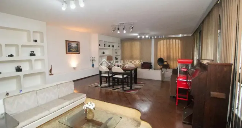 Casa com 4 quartos para alugar na Rua Conselheiro Justino, 722, Campestre, Santo André