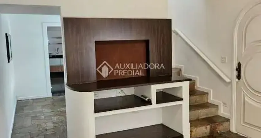 Casa com 3 quartos para alugar na Avenida Wallace Simonsen, 907, Nova Petrópolis, São Bernardo do Campo