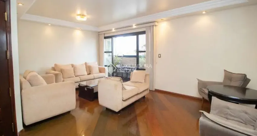 Apartamento com 3 quartos para alugar na Rua Adolfo Bastos, 320, Vila Bastos, Santo André