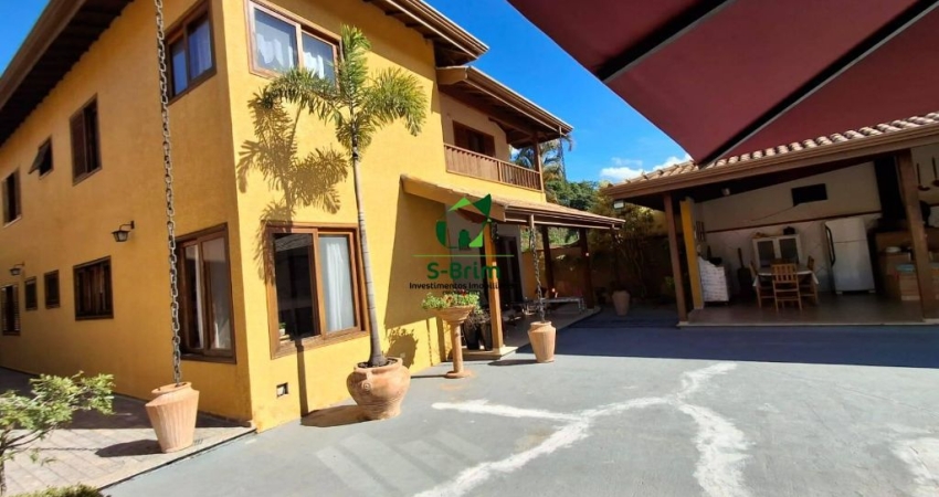 VENDE-SE – CASA COM 4 SUÍTES E LAGO EM ATIBAIA/SP Localização: Bairro Boa Vista – Atibaia/SP