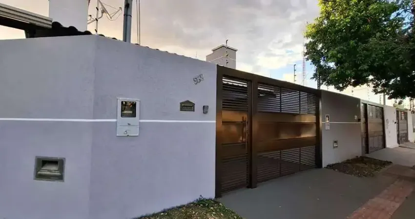 Linda casa de esquina localizada no tranquilo e bem localizado jardim são lourenço!