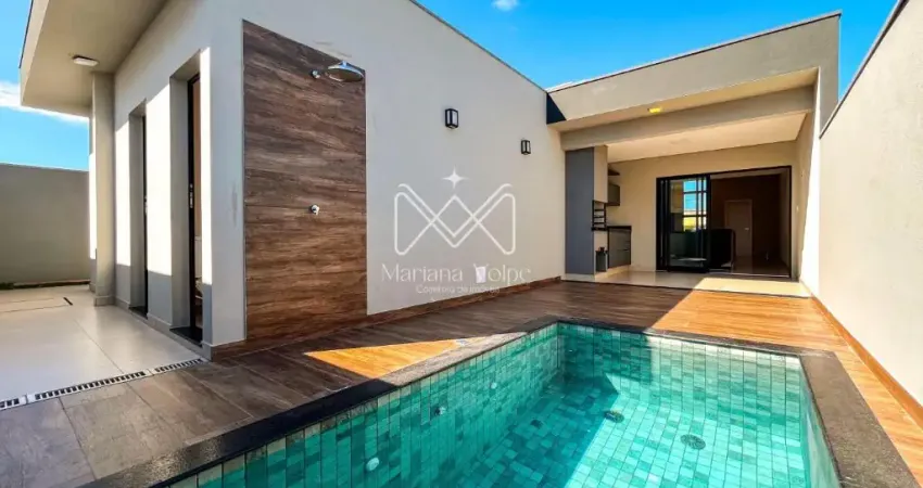 Linda casa térrea récem construída com 148 m², 3 suítes, armários, piscina e churrasqueira em condomínio fechado em Bonfim Paulista