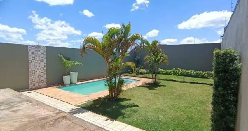 Sobrado com 4 dormitórios à venda, 180 m² por r$ 680.000,00 - jardim itamarati - botucatu/sp