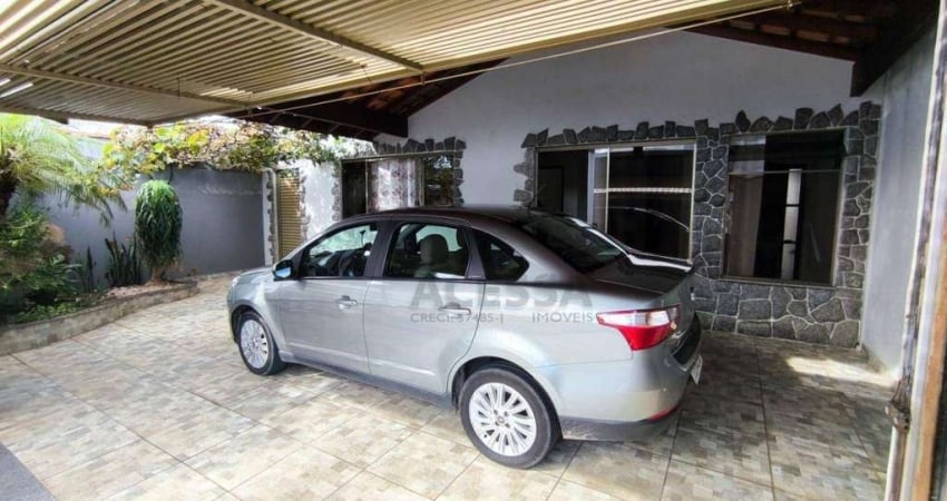 Casa com 4 dormitórios à venda, 230 m² por R$ 480.000,00 - Vila Pinheiro Machado - Botucatu/SP