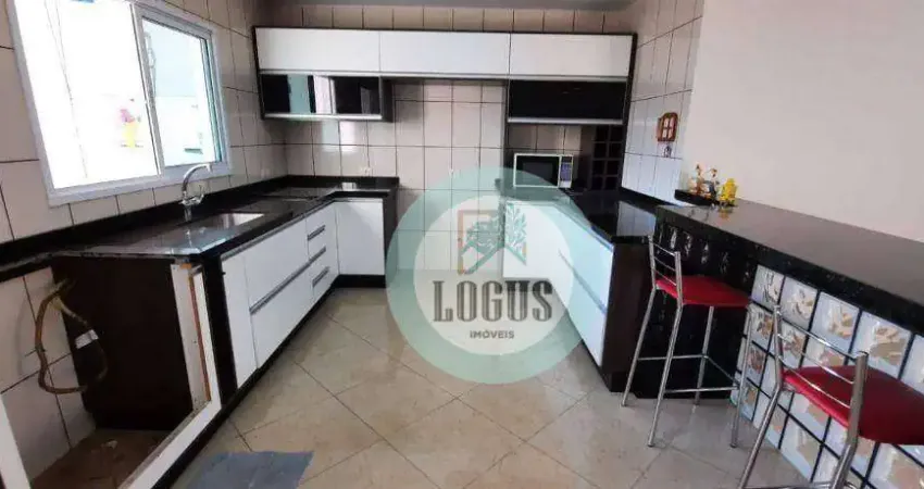 Sobrado com 3 dormitórios à venda, 238 m² por R$ 725.000,00 - Parque João Ramalho - Santo André/SP