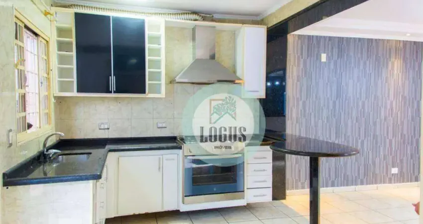 Sobrado bem distribuída com 210m² composto por 3 dormitórios sendo 1 suíte com sacadas, à venda por R$ 692.000,00 - Vila Camilópolis - Santo André/SP