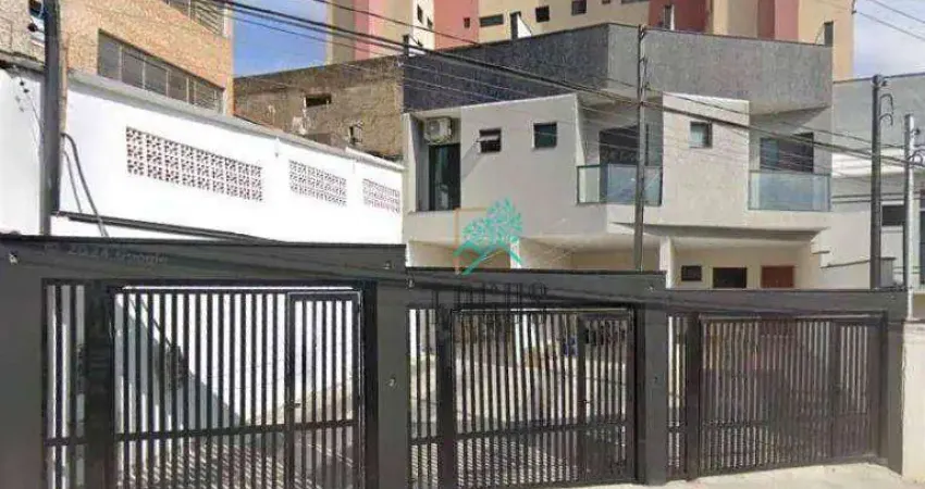 Sobrado NOVO, com ótima disposição de 153m² composto por 3 quartos sendo 1 suíte, à venda por R$ 950.000 - Vila Curuçá, Santo André/SP