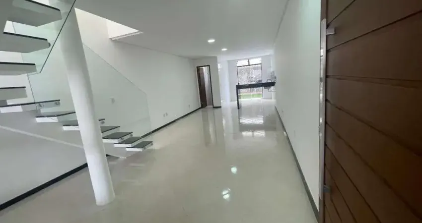 Casa com 3 quartos à venda, 150 m² por R$ 630.000 - Aeroporto - Juiz de Fora/MG
