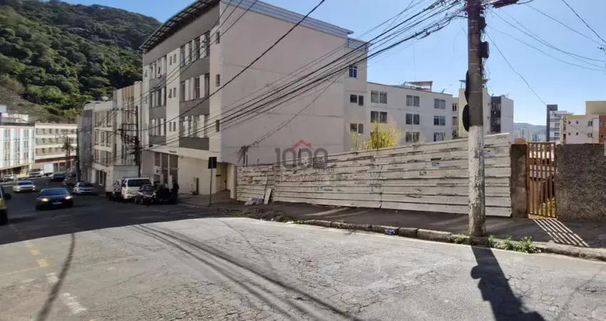 Terreno à venda na Rua Olegário Maciel, Paineiras, Juiz de Fora