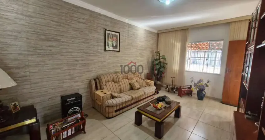 Casa com 3 quartos à venda na Rua Tamanduá-Mirim, Ipiranga, Juiz de Fora