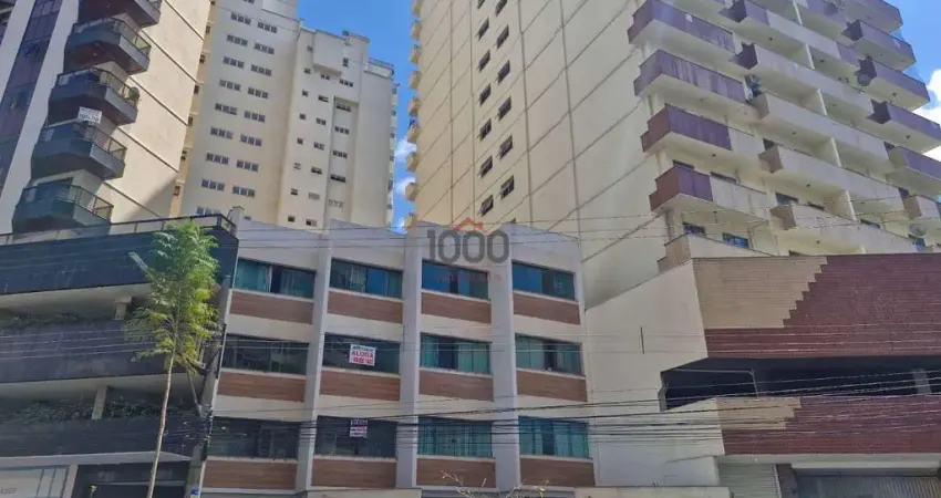 Apartamento com 3 quartos para alugar na Avenida Presidente Itamar Franco, São Mateus, Juiz de Fora