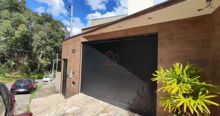 Casa com 3 quartos à venda na Rua Rubens Mendes, Lourdes, Juiz de Fora