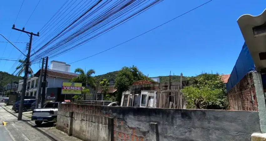 Terreno à venda com 14x25m² com total de 393,00m  no binario do iririu -  rua carlos benack, 184, joinville/sc