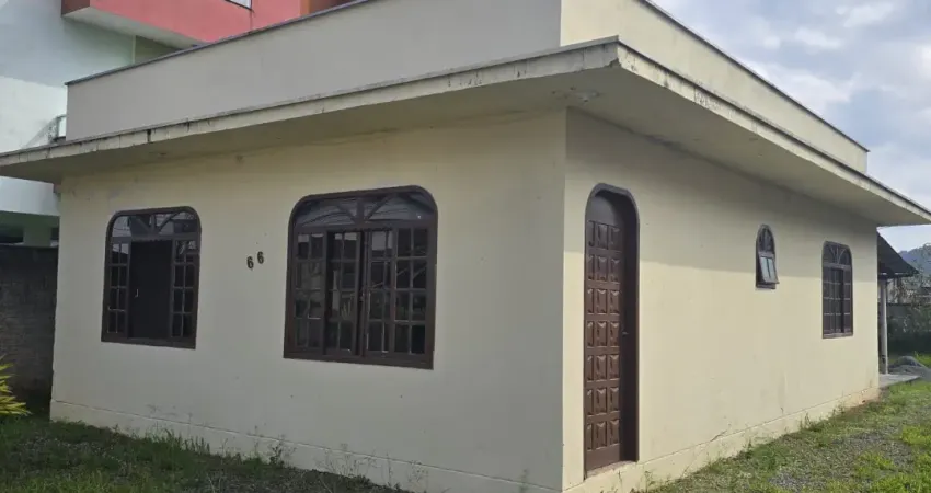 Oportunidade imperdível casa de alvenaria averbada em joinville!