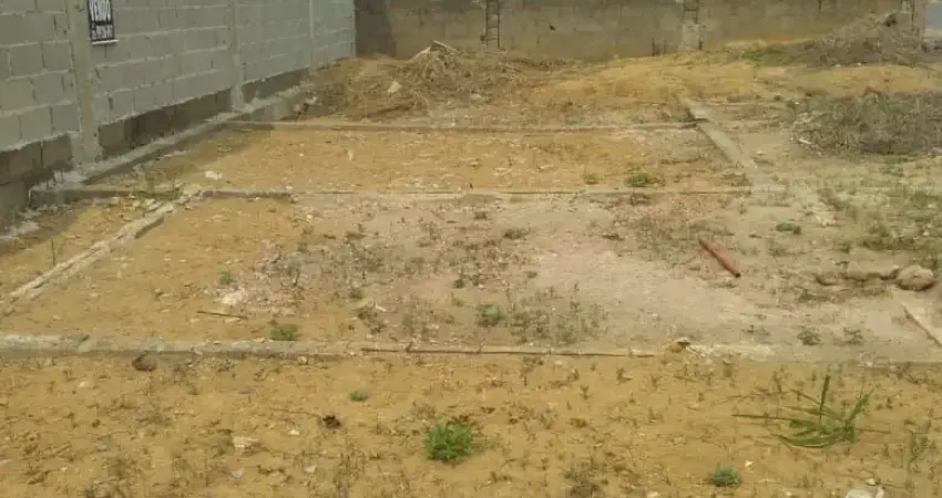 Excelente localização, ótima topografia, ponto comercial, documentos regularizados