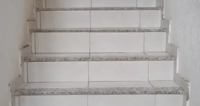 Ótimo apartamento,  localização privilegia, no centro do bairro benfica