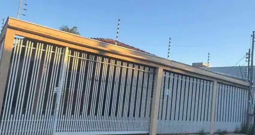 Casa com 4 quartos à venda na Rua Turmalina, 12, Cristo Rei, Várzea Grande