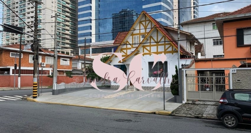Localização estratégica a poucos passos do Shopping Praiamar!