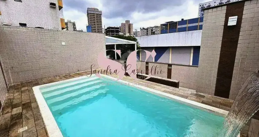 Sobrado Triplex Isolado com Suíte Master, Piscina e Lazer Completo – Perto da Praia de Santos