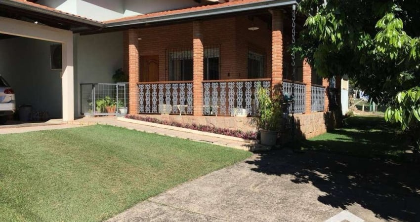 Casa com 3 dormitórios à venda, 270 m² por R$ 1.400.000,00 - Jardim São Carlos - Sorocaba/SP