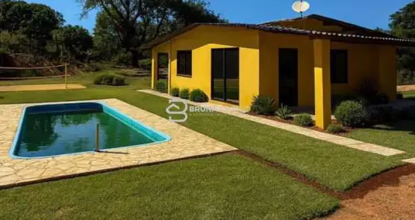 Chácara / sítio com 3 quartos à venda na Ultima da rua, s n, Pedras, Itatiaiuçu