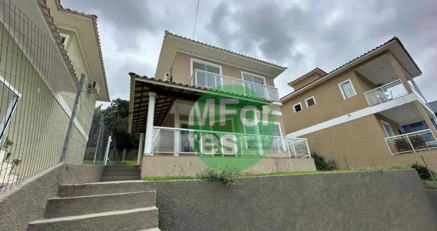 Casa em condomínio fechado com 4 quartos para alugar na Avenida Roberto da Silveira, Flamengo, Maricá