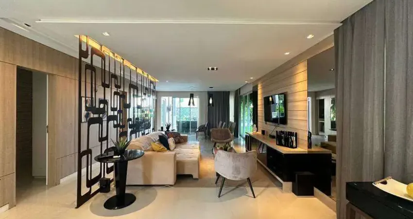 Casa de condomínio para aluguel tem 400 metros quadrados com 4 quartos