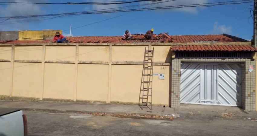 Casa com 3 quartos à venda na Avenida Washington Soares, 100, Sapiranga, Fortaleza