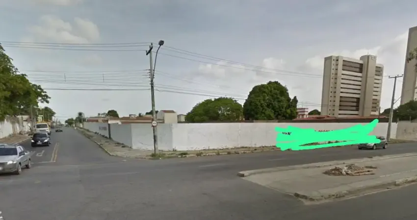 Terreno à venda na Avenida Godofredo Maciel, 1000, Maraponga, Fortaleza