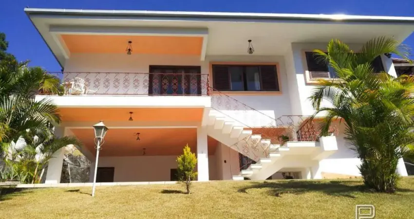 Casa à venda, 250 m² por R$ 1.050.000,00 - Barra do Imbuí - Teresópolis/RJ