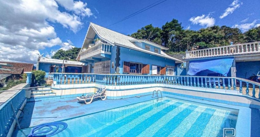 Casa à venda, 263 m² por R$ 895.000,00 - Fazendinha - Teresópolis/RJ