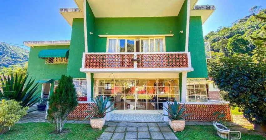 Casa à venda, 166 m² por R$ 690.000,00 - Prata dos Aredes - Teresópolis/RJ