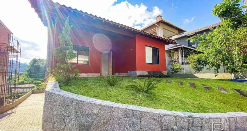 Casa à venda, 300 m² por R$ 1.350.000,00 - Vargem Grande - Teresópolis/RJ