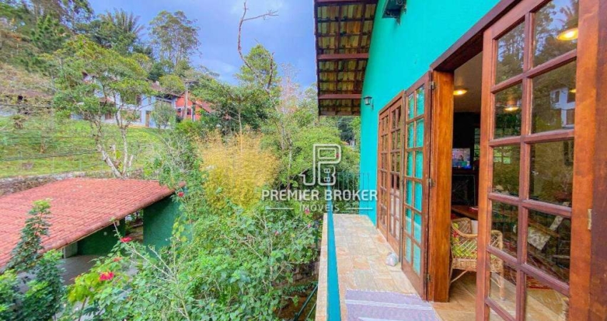 Casa com 5 dormitórios à venda, 196 m² por R$ 1.390.000,00 - Carlos Guinle - Teresópolis/RJ